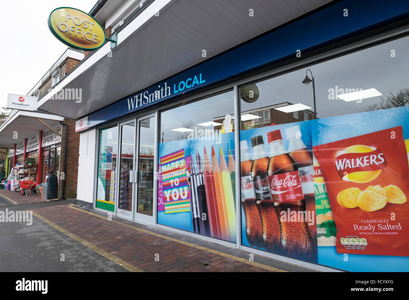 WH Smith magasin local de Dibden Purlieu dans le Hampshire. Banque D'Images