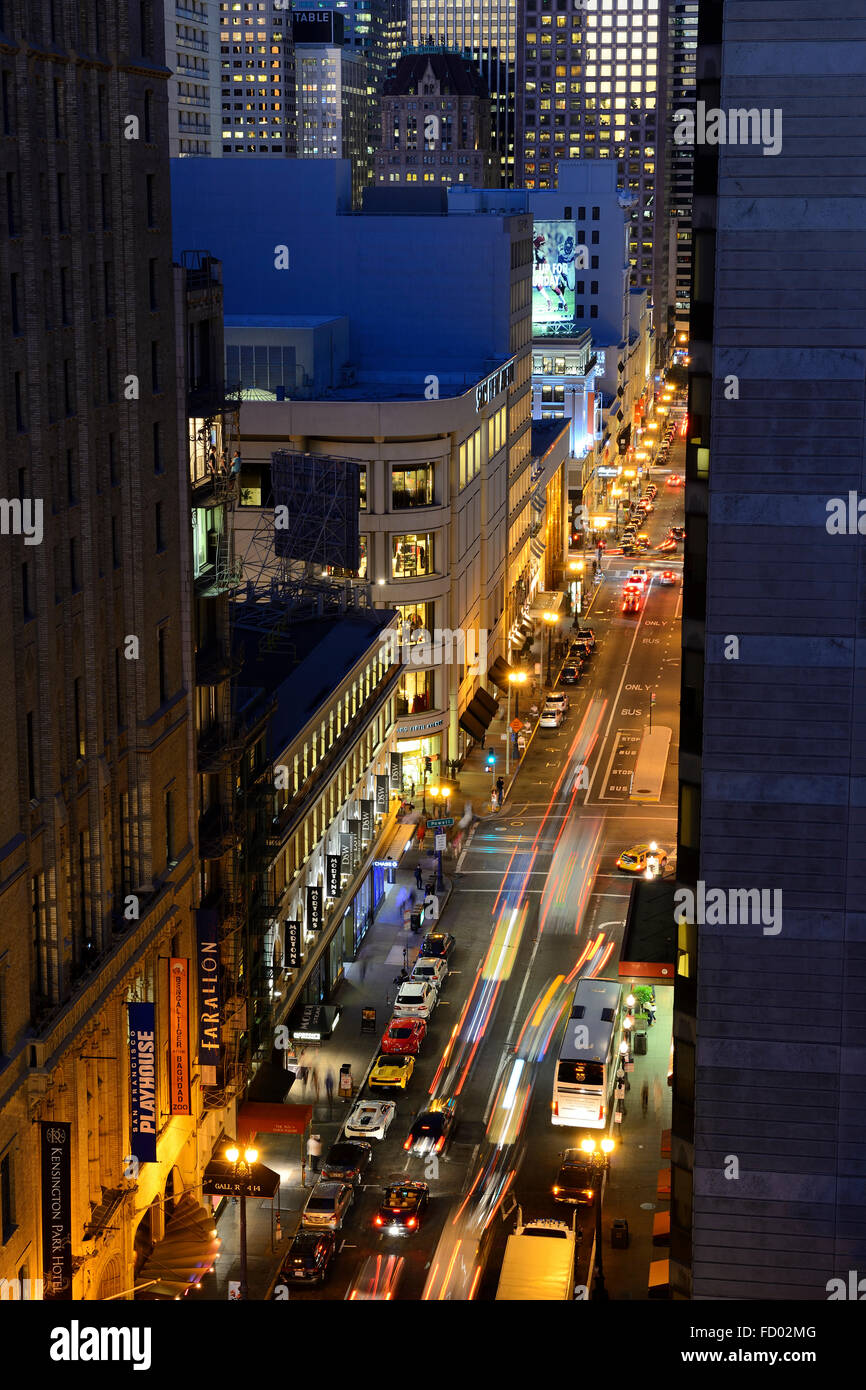 Portrait de Theatre District la nuit, San Francisco, California, USA Banque D'Images