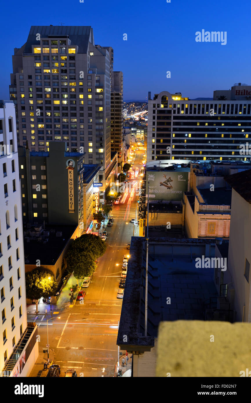 Portrait de Theatre District la nuit, San Francisco, California, USA Banque D'Images
