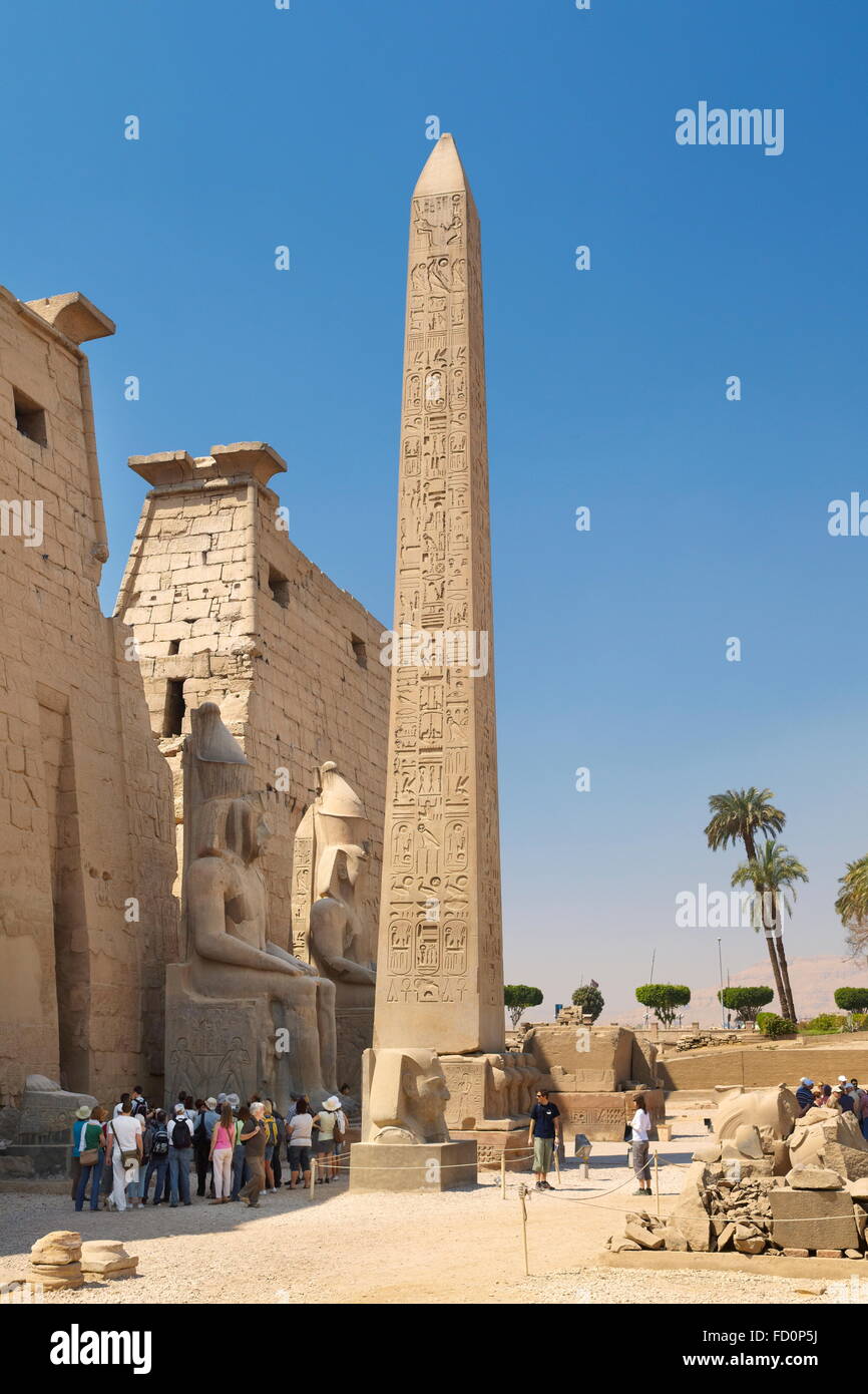 Égypte - Luxor obelisk au temple de Louxor Banque D'Images