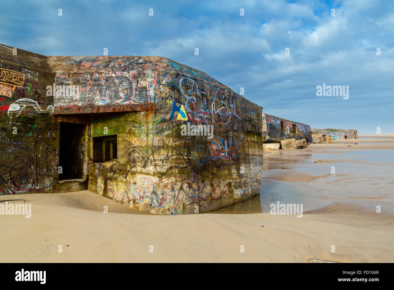 Le mur de l'Atlantique, Lege Cap Ferret, bassin d'Arcachon, Gironde, France  Photo Stock - Alamy