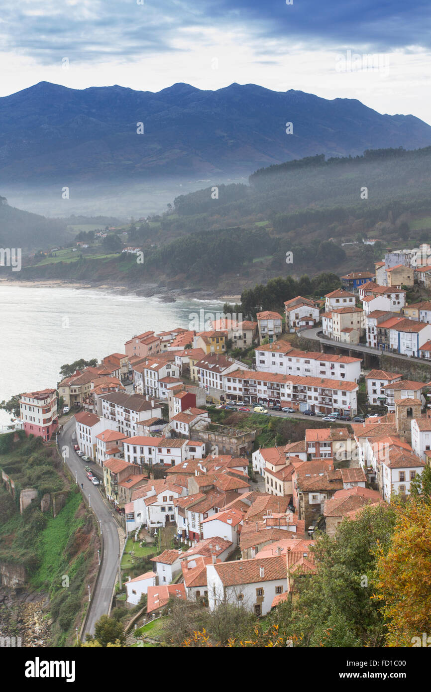 Lastres village de San Roque viewer, Asturias, Espagne. Banque D'Images