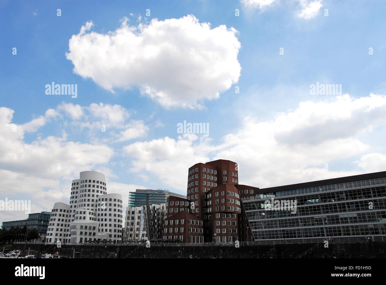 Bâtiment moderne de la ville de Dusseldorf, Allemagne, Media-Harbor Banque D'Images