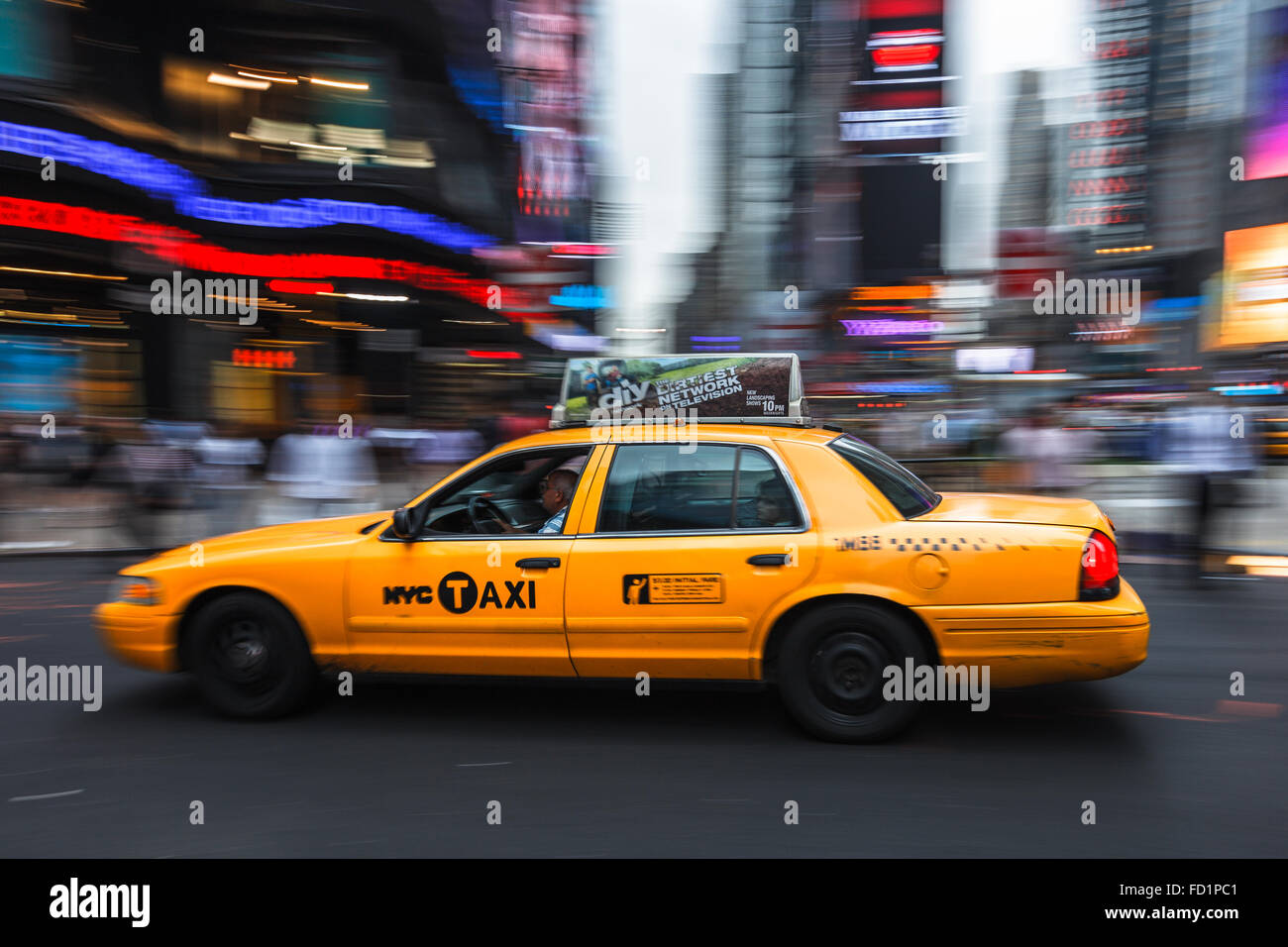 Un taxi à Times Square, New York City, New York, États-Unis d'Amérique. Banque D'Images