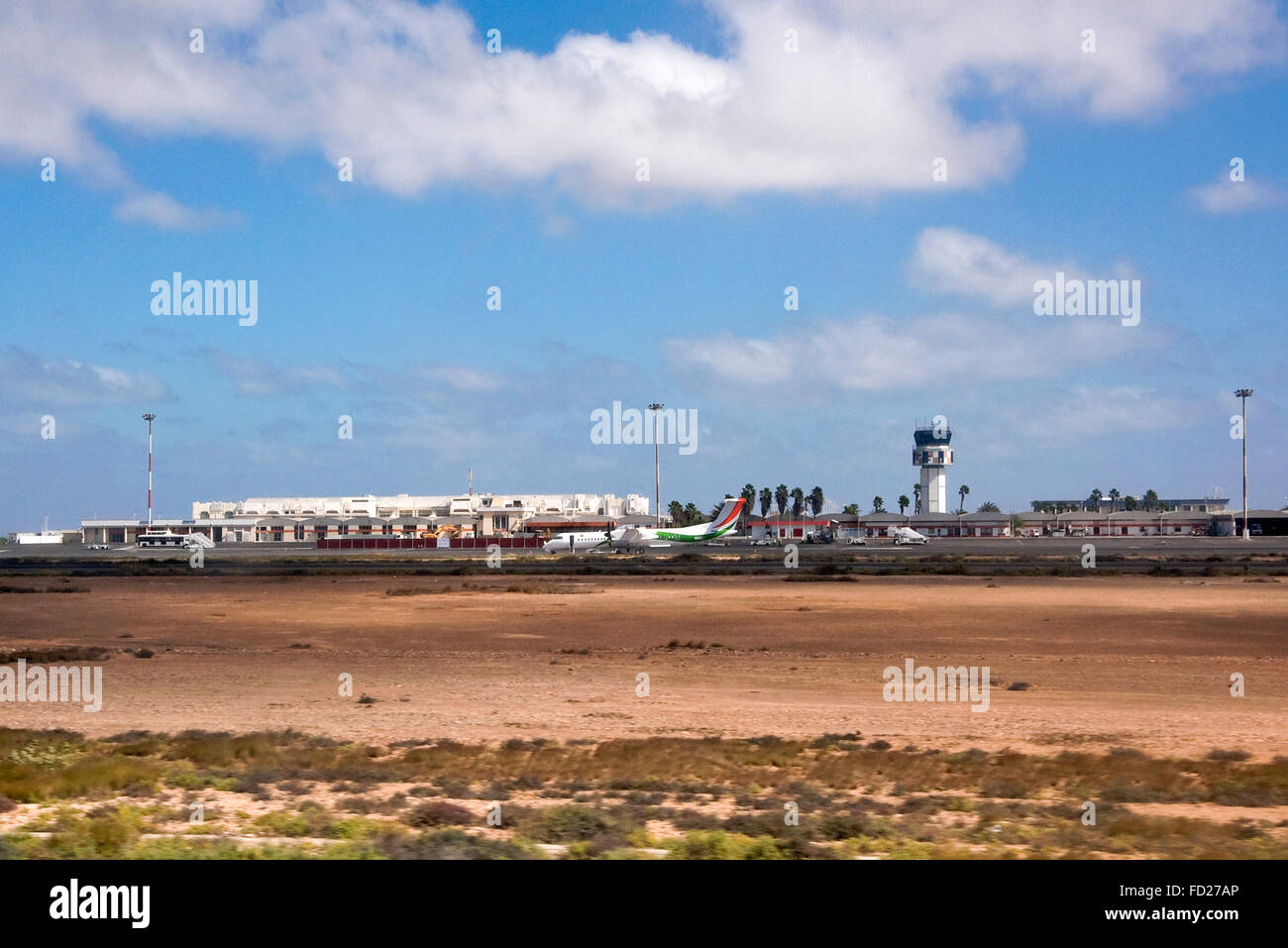 Vue horizontale d'Amílcar Cabral International Airport sur le Sal au Cap Vert. Banque D'Images