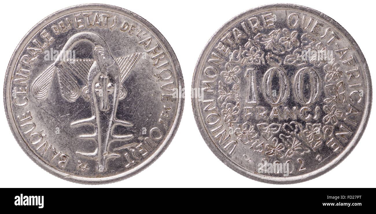 100 francs CFA d'Afrique de l'Ouest, pièce 2002, les deux côtés, isolé sur fond blanc Banque D'Images