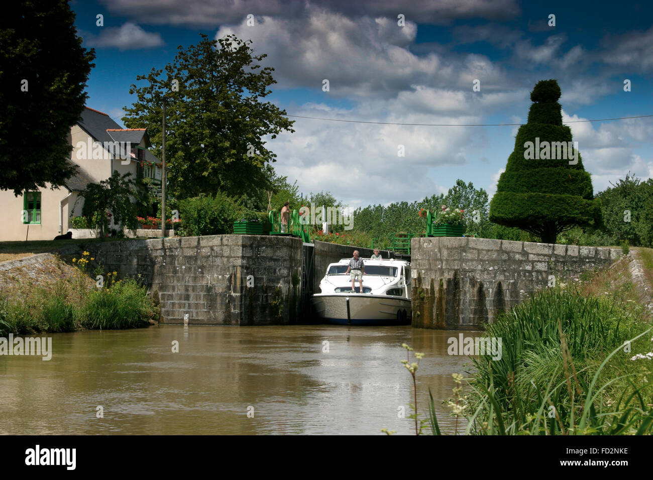 canal-de-nantes-a-brest-banque-de-photographies-et-d-images-haute