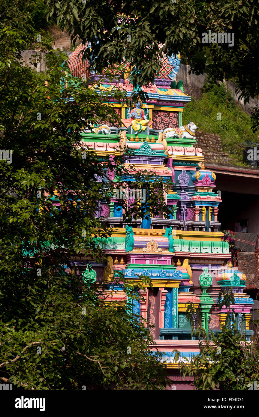 Neelkanth Mahadev Temple Hindou est l'un des plus vénérés sanctuaires dédiés à Saint Seigneur Shiva. Banque D'Images