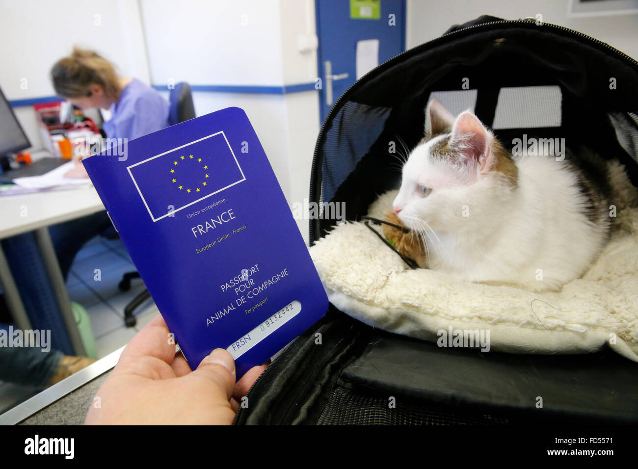 kwmobile Porte-passeport européen pour animaux de compagnie