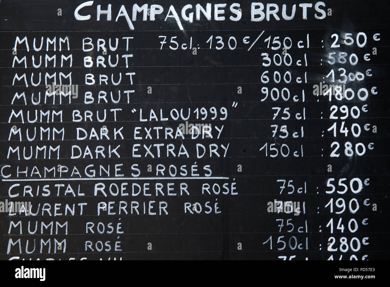Saint-Gervais-les-Bains. La Folie Douce. Liste de Champagne. Banque D'Images Saint-Gervais-les-Bains. La Folie Douce. Liste de Champagne. Banque D'Images