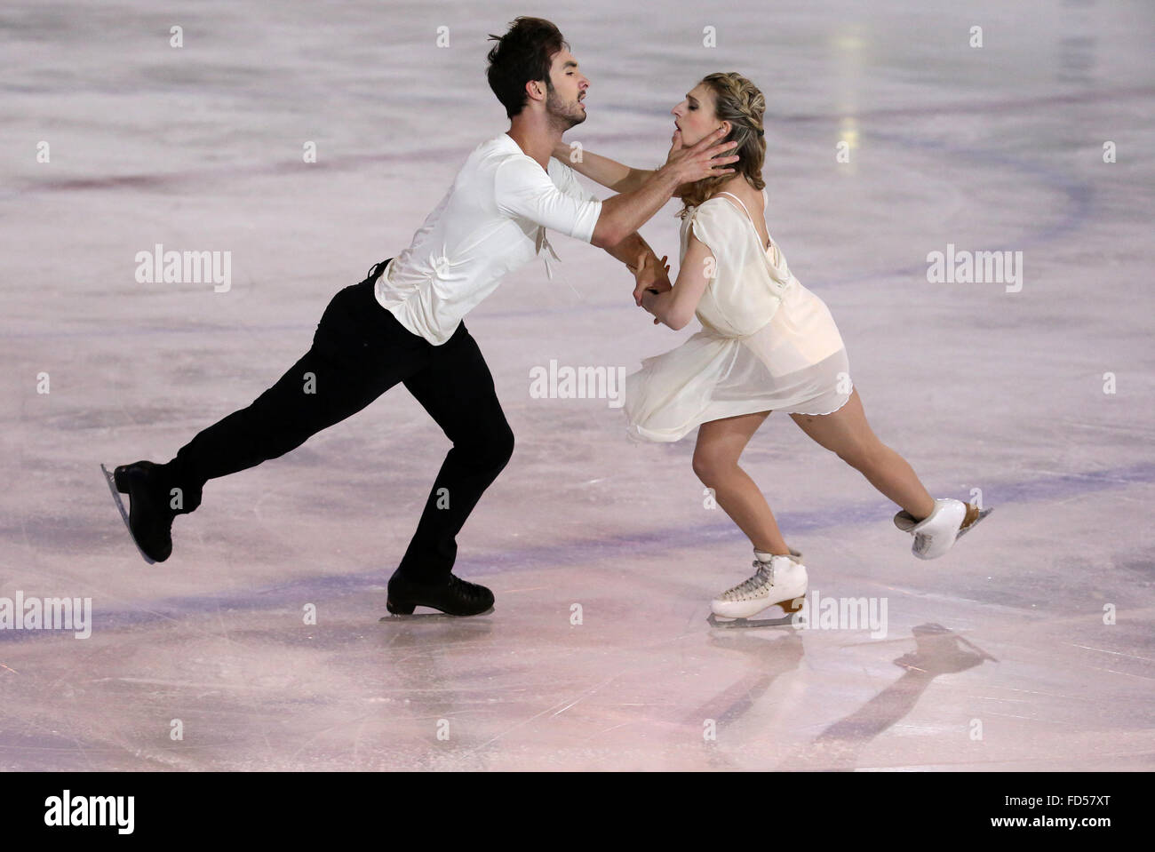 Soirée de gala de patinage artistique. L'équipe française. Gabriella Papadakis et Guillaume Cizeron. Les gagnants des championnats du monde de patinage artistique de C Banque D'Images