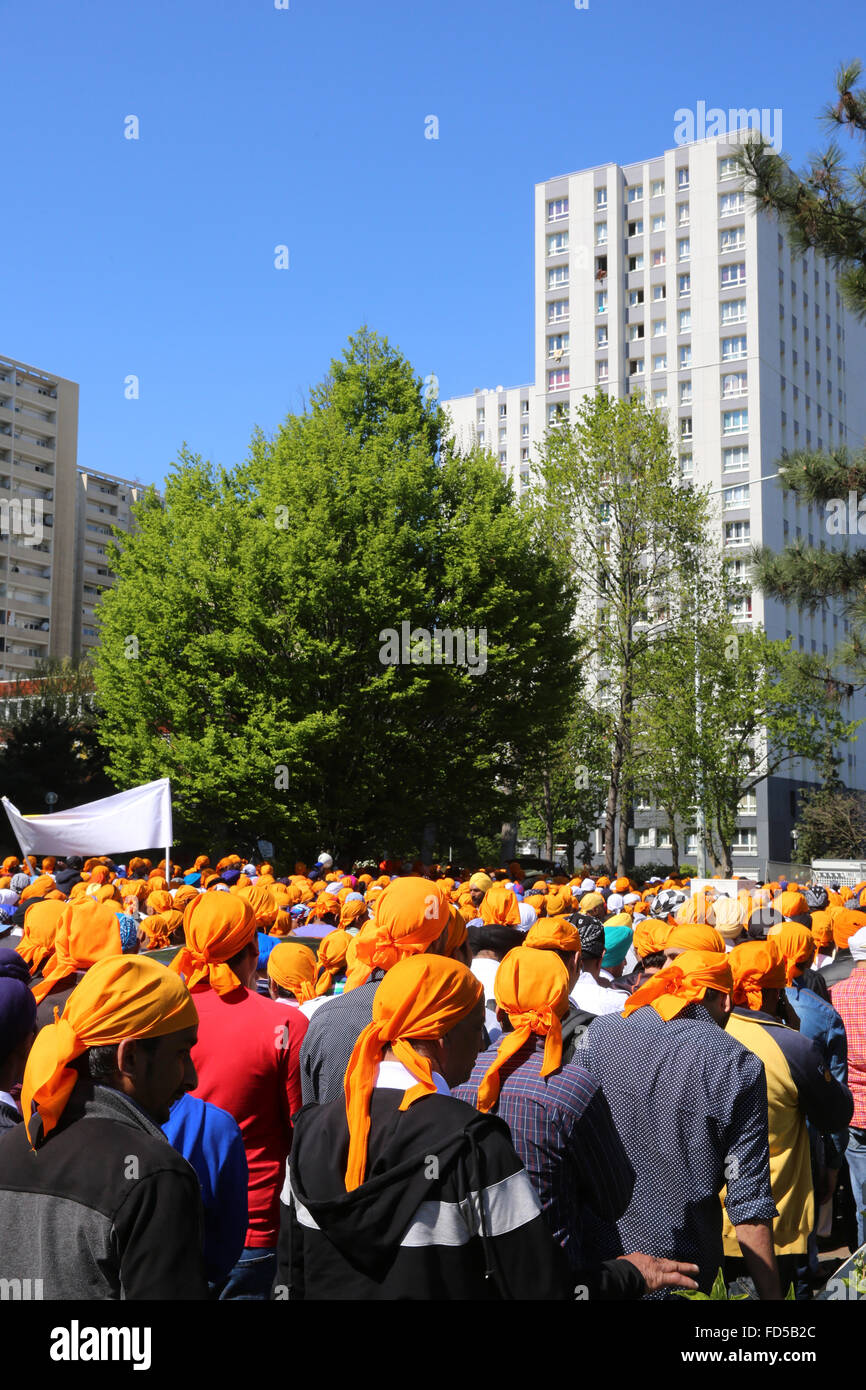 Hola Road, le nouvel an sikh, à Bobigny, France. Procession. Banque D'Images