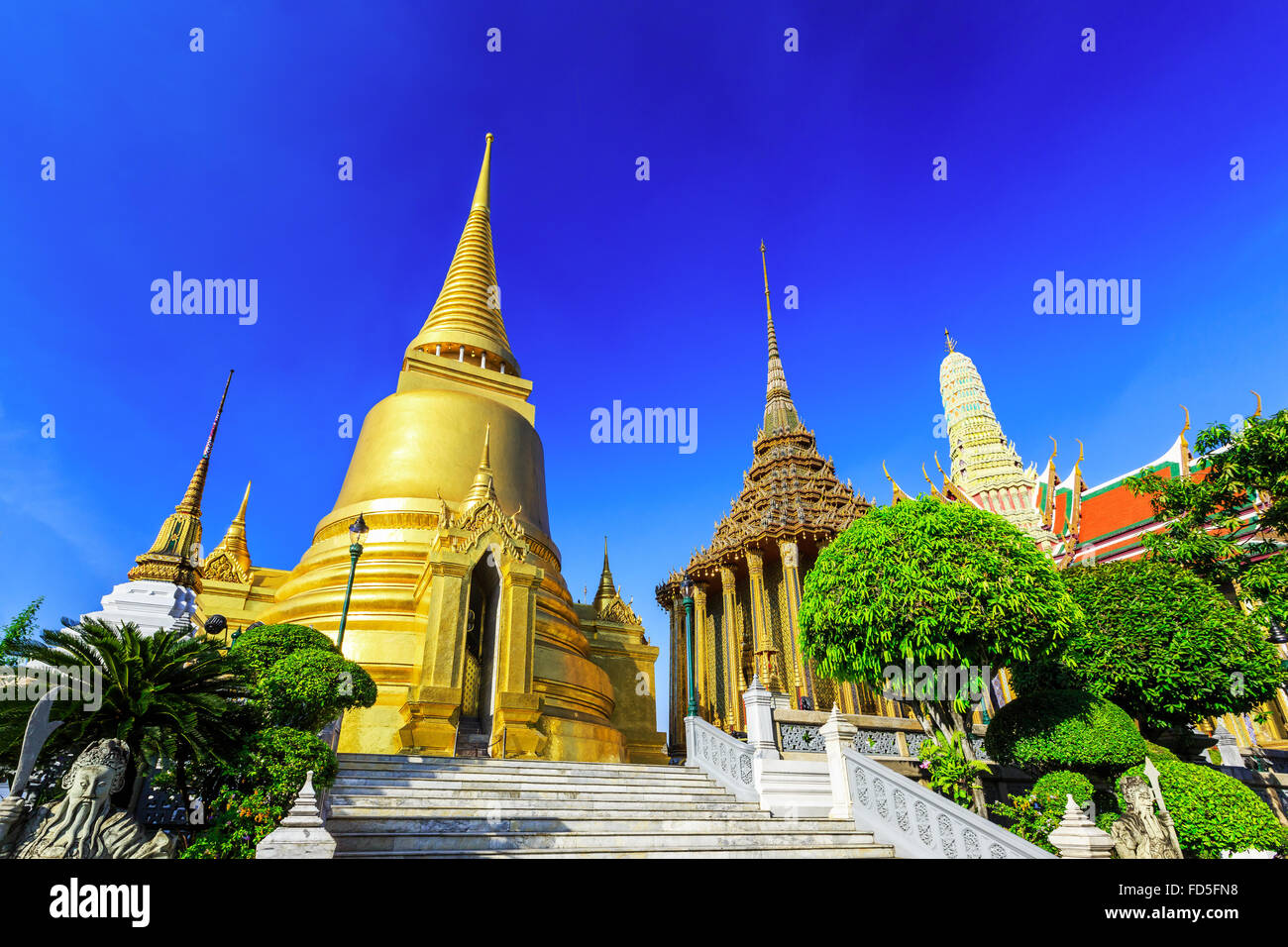 Bangkok, Thaïlande. Wat Phra Kaew - le Temple de Bouddha d'Emeraude Banque D'Images