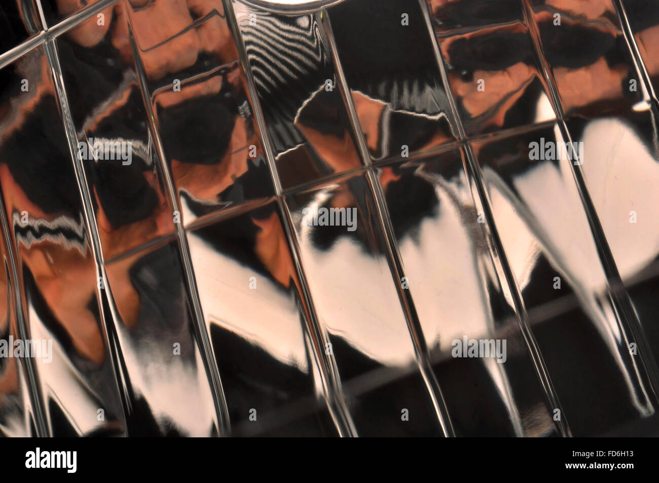 Structure dans la couleur rose à une surface de verre Banque D'Images