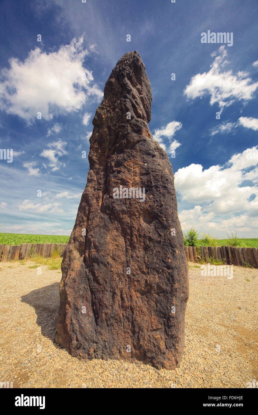 Menhir Stone Shepherd / Stony man Klobuky - République Tchèque Banque D'Images