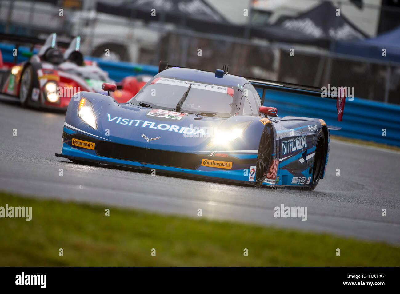 Daytona Beach, FL, USA. 28 janvier, 2016. Daytona Beach, FL - Jan 28, 2016 : La Corvette VisitFlorida.com courses DP par l'tourne à la Rolex 24 à Daytona à Daytona International Speedway de Daytona Beach, FL. Credit : csm/Alamy Live News Banque D'Images