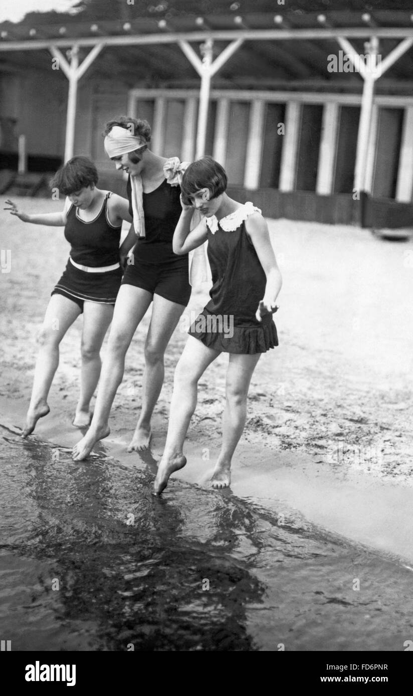 maillots de bain des années 1920 Photo Stock - Alamy