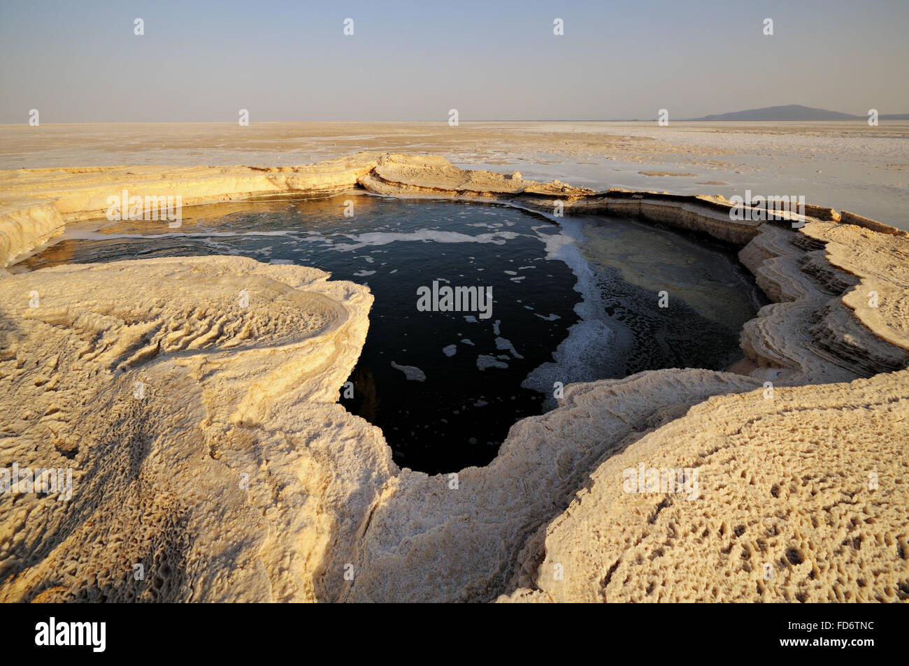 Printemps de l'eau sur le lac Assale dans la dépression Danakil, région Afar, Ethiopie Banque D'Images