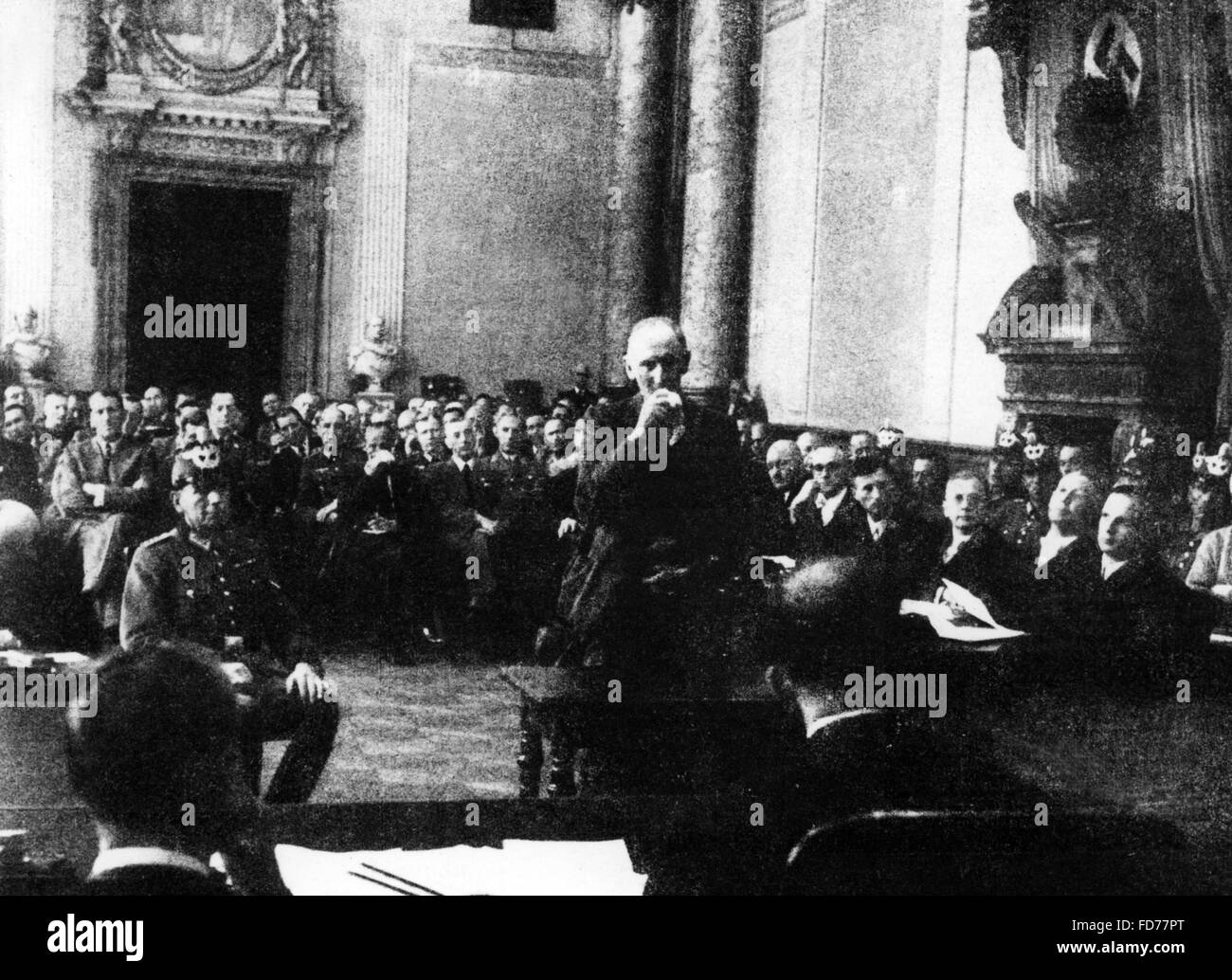 Erwin von Witzleben devant le tribunal populaire, 1944 Banque D'Images