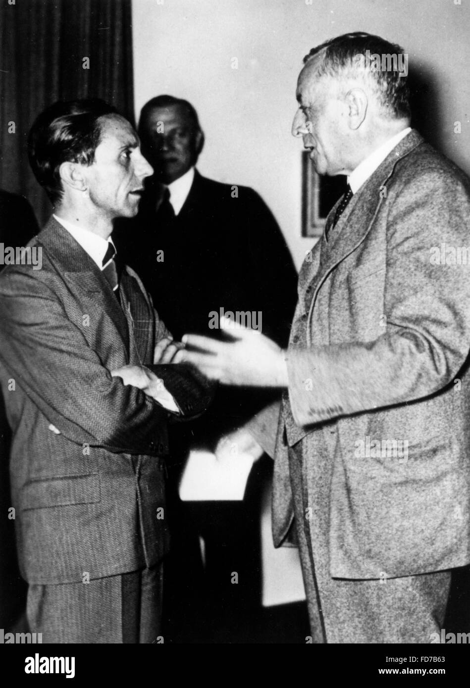 Joseph Goebbels et Fritz Thyssen au Conseil général de l'économie, 1933 Banque D'Images