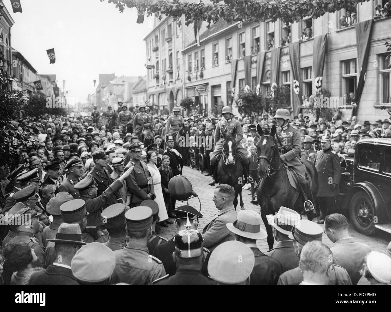 Entrée de l'infanterie Regiment Doeberitz à Neustrelitz, 1935 Banque D'Images