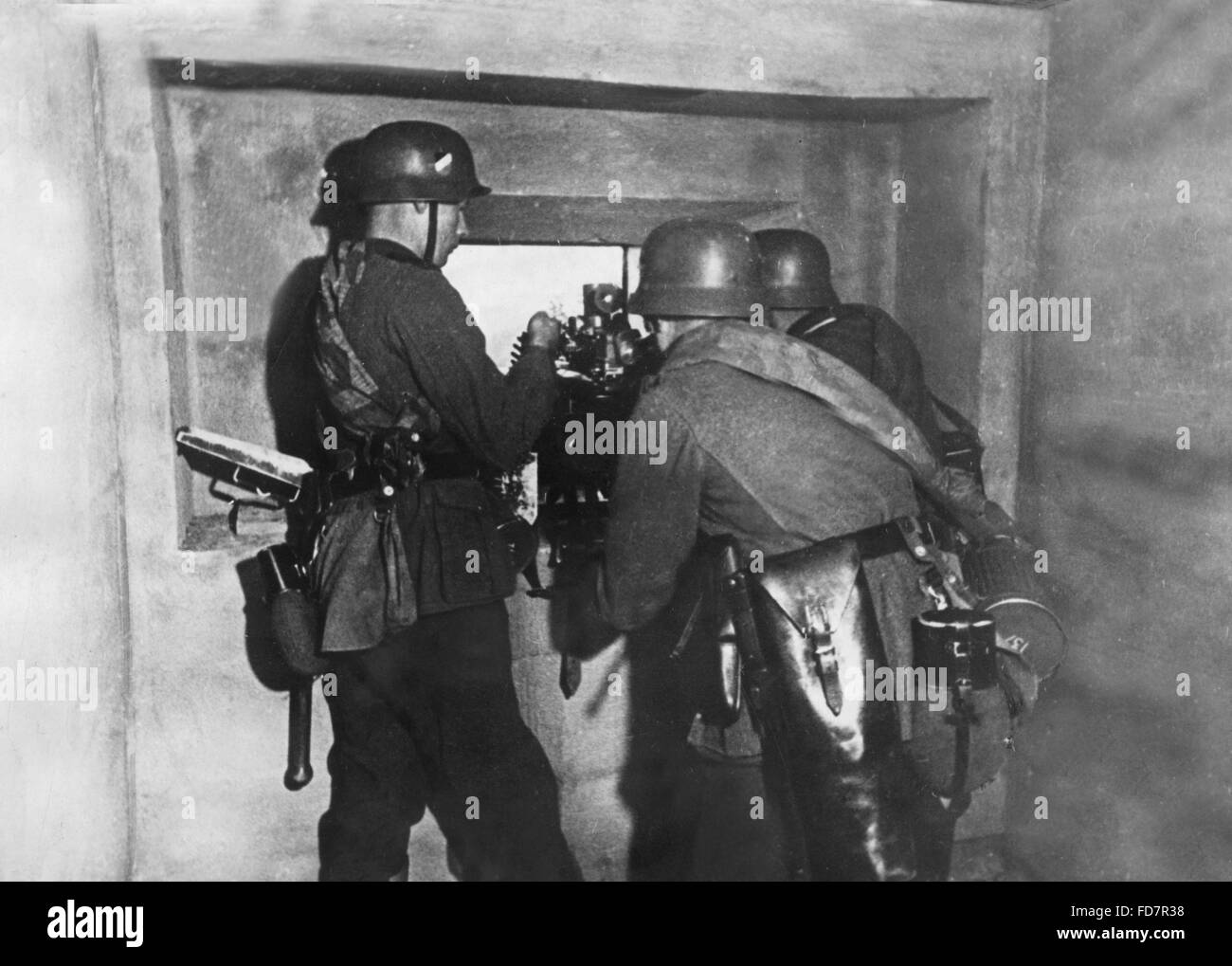 Des soldats de la Wehrmacht, au cours d'un exercice à la ligne Siegfried (Westwall), 1938 Banque D'Images