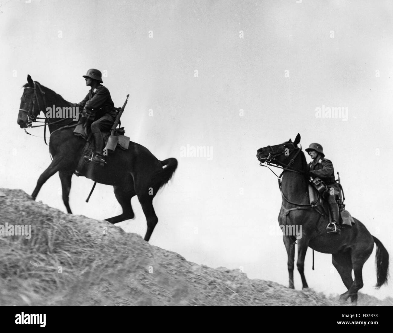 Soldats à cheval de la Luftwaffe allemande Banque D'Images