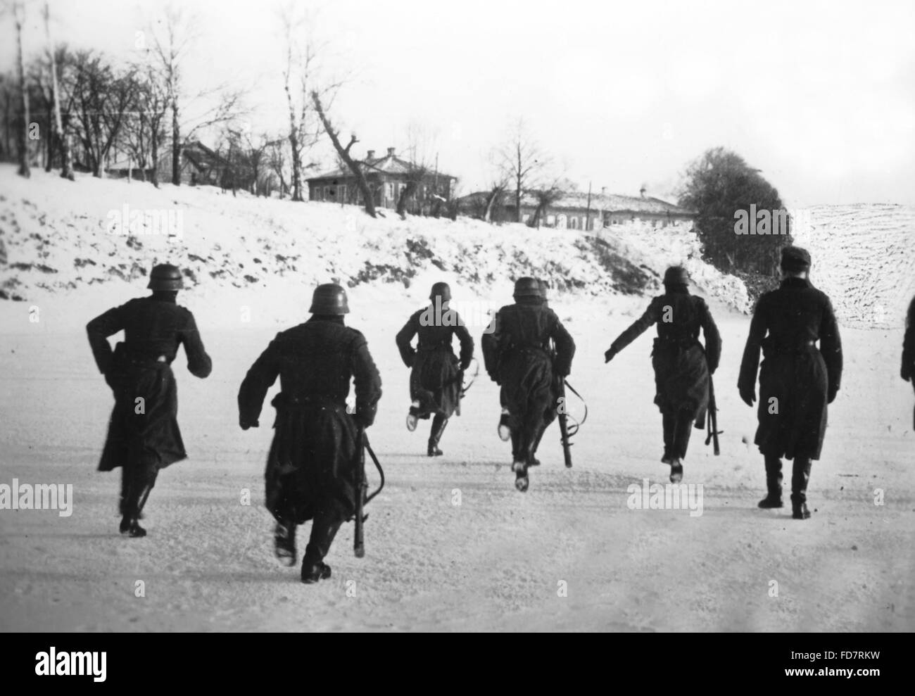 Exercice d'une unité allemande sur le front de l'Est, 1941 Banque D'Images