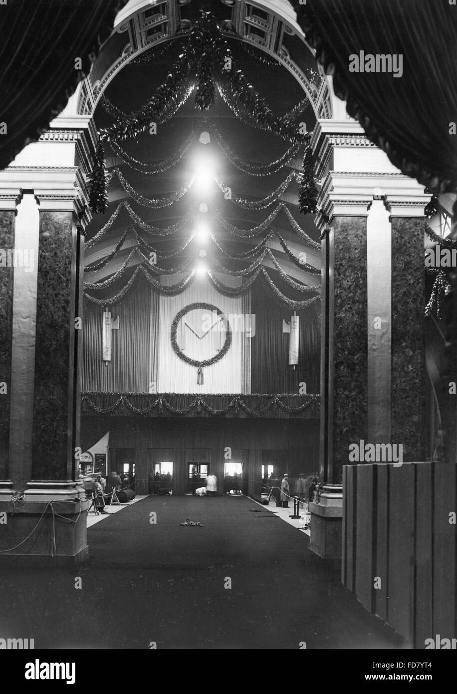 Hall d'entrée de la gare principale après la visite de Mussolini à Munich, 23.09.1937 Banque D'Images