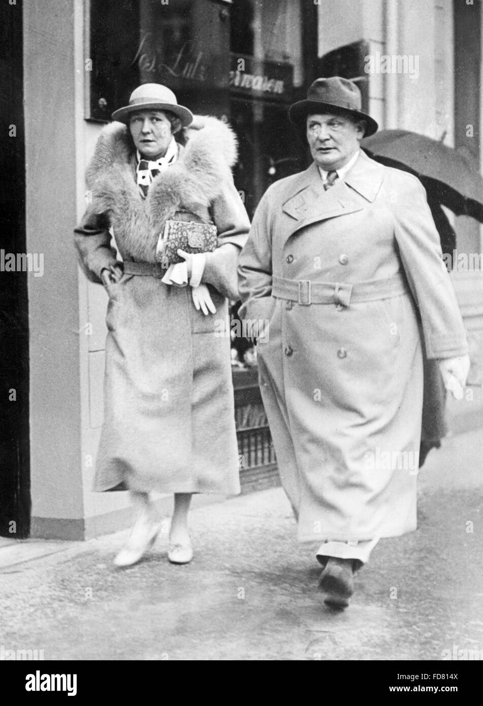 Hermann Goering avec Emmy Goering, 1935 Photo Stock - Alamy