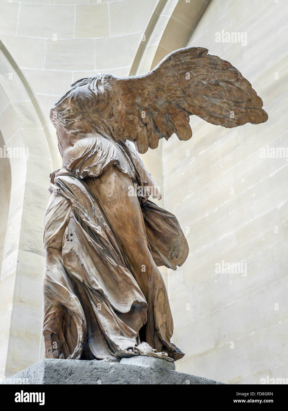 PARIS, FRANCE - 28 août 2013 : Victoire de Samothrace de Samothrace, également appelés Nike de Samothrace, sculpture de marbre exposée à Louv Banque D'Images