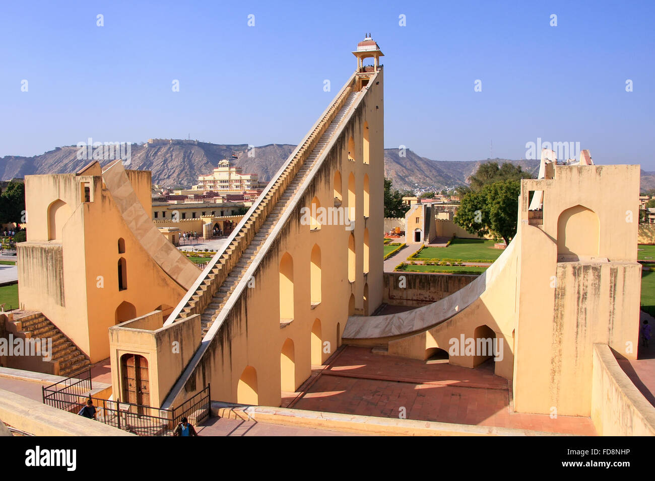 L'observatoire astronomique Jantar Mantar à Jaipur, Inde. C'est une collection de 19 instruments, construit par le roi rajput Sawai J Banque D'Images