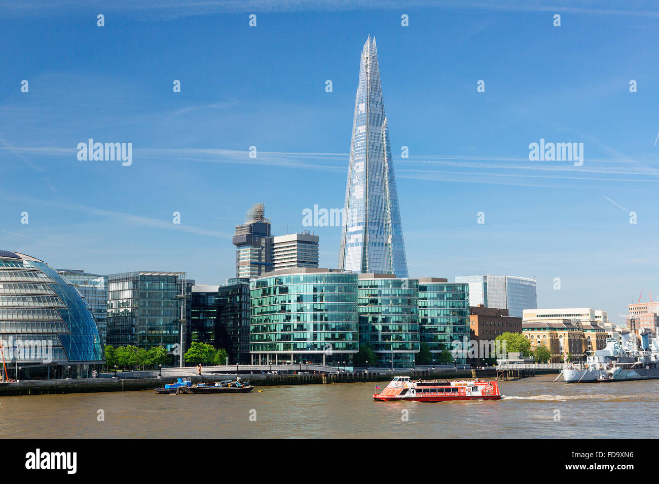 L'hôtel de ville, le Shard et le HMS Belfast sur la Tamise. Banque D'Images
