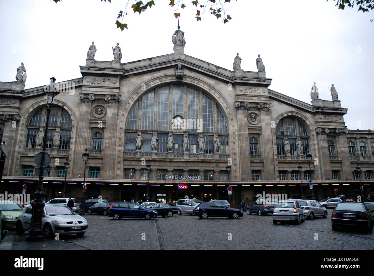 Gare du nord eurostar Banque de photographies et d'images à haute  résolution - Alamy