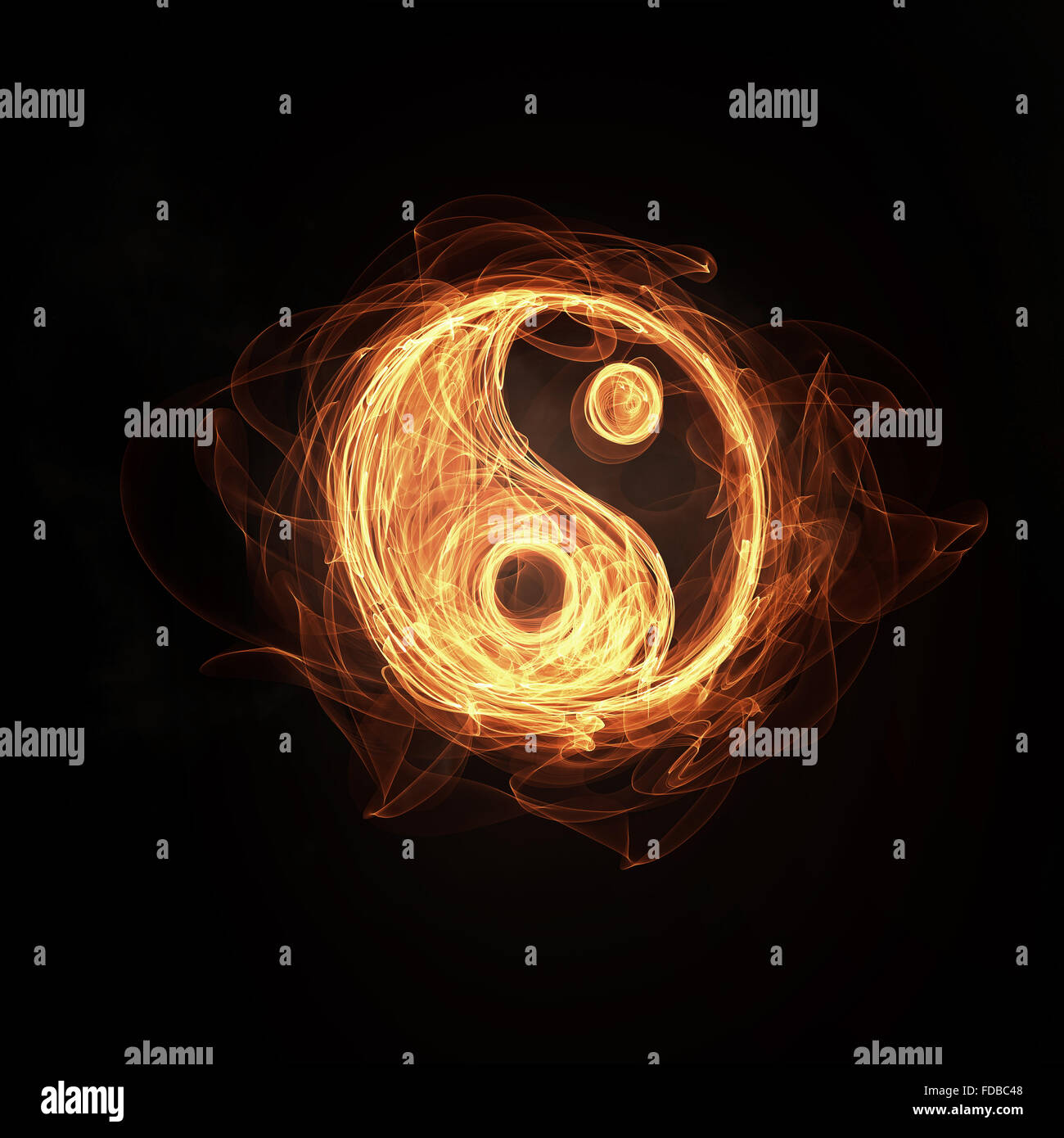 La Lumiere Rougeoyante Signe Yin Yang Dans Le Feu Sur Fond Sombre Photo Stock Alamy