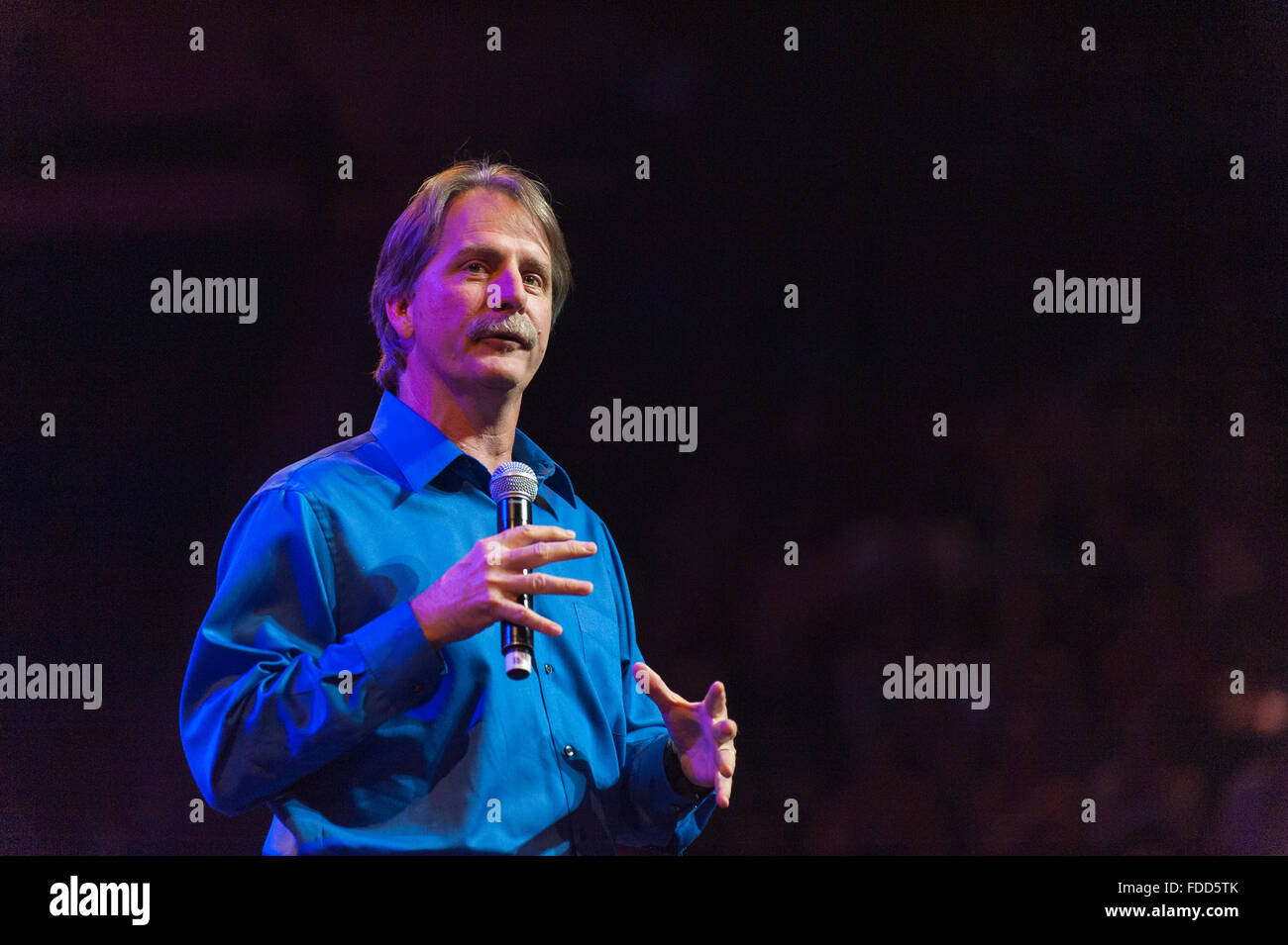 La personnalité de la télévision américaine et les cols bleus comédien Jeff Foxworthy sur scène. Banque D'Images