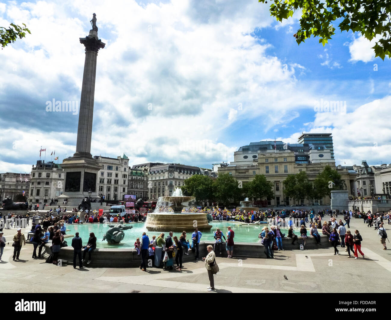 Trafalgar square avec nelson monument at london united kingdom Banque D'Images