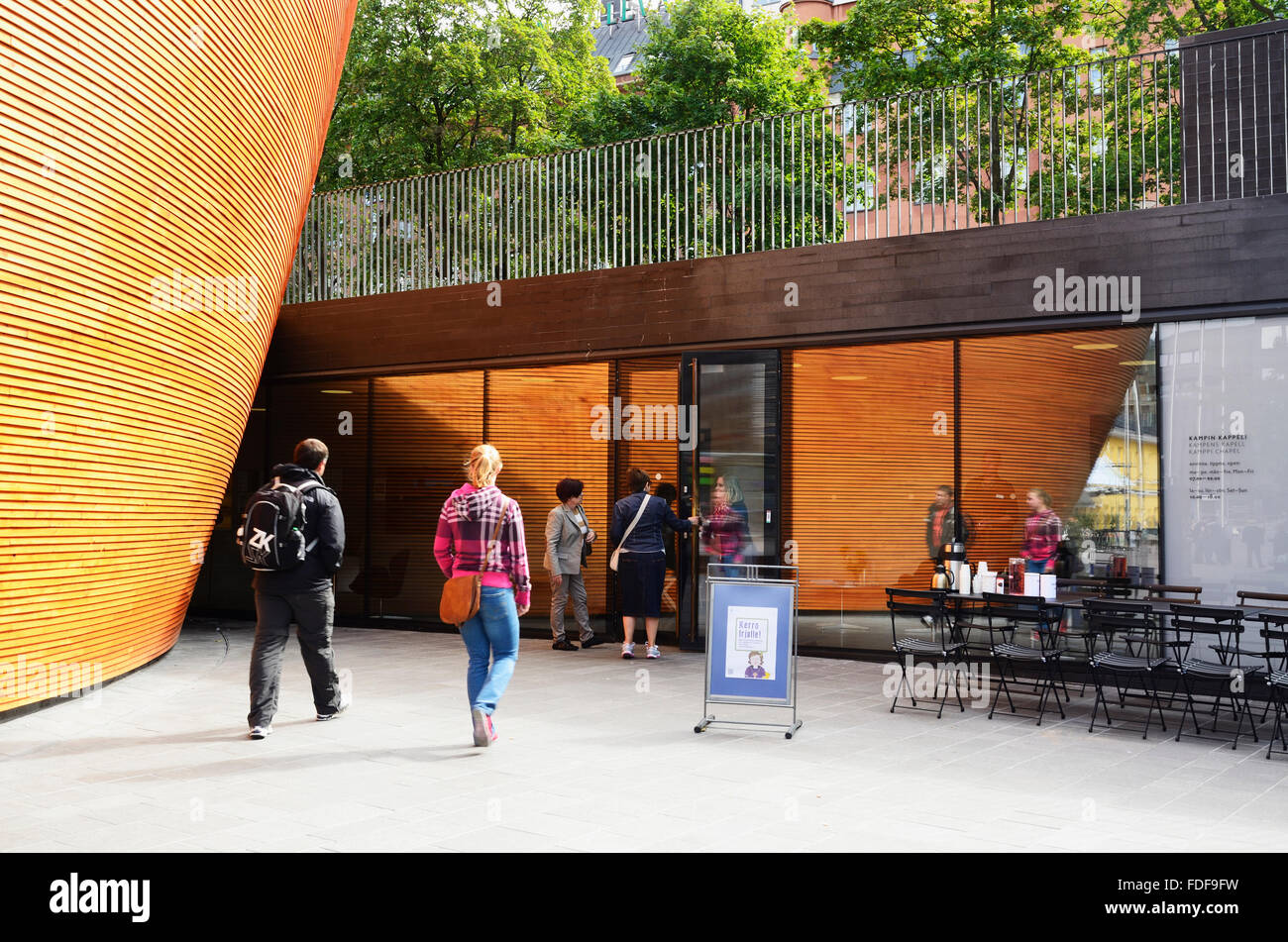 La chapelle - Chapelle de Kamppi Silence - est une chapelle luthérienne Kamppi, Helsinki, en situé sur le Narinkka Square. Helsinki. Banque D'Images