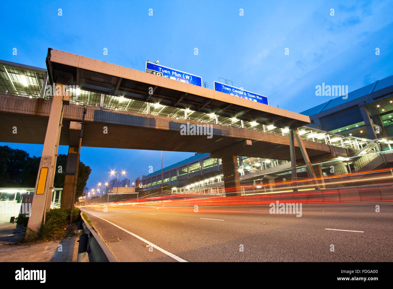 La circulation sur l'autoroute à Hong Kong Banque D'Images