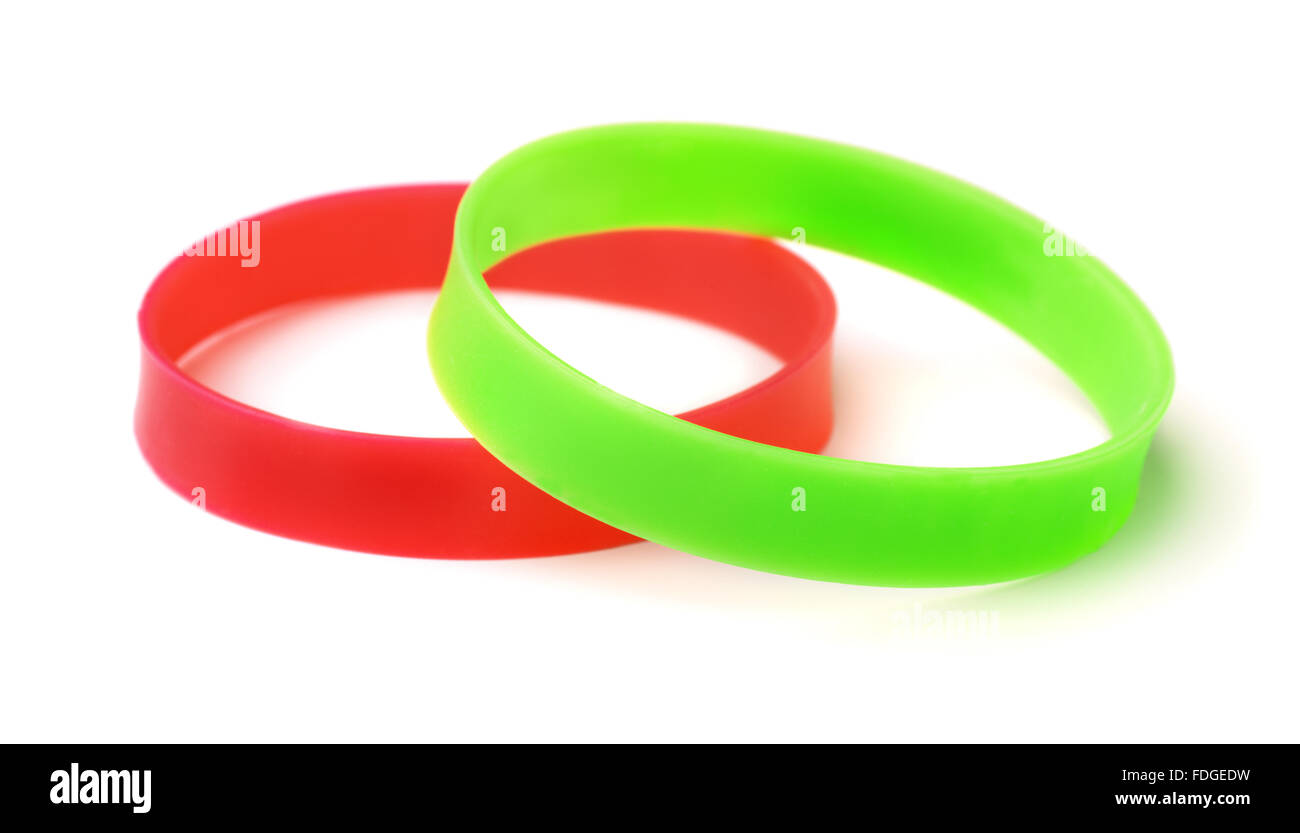 Deux bracelets en silicone isolated on white Banque D'Images