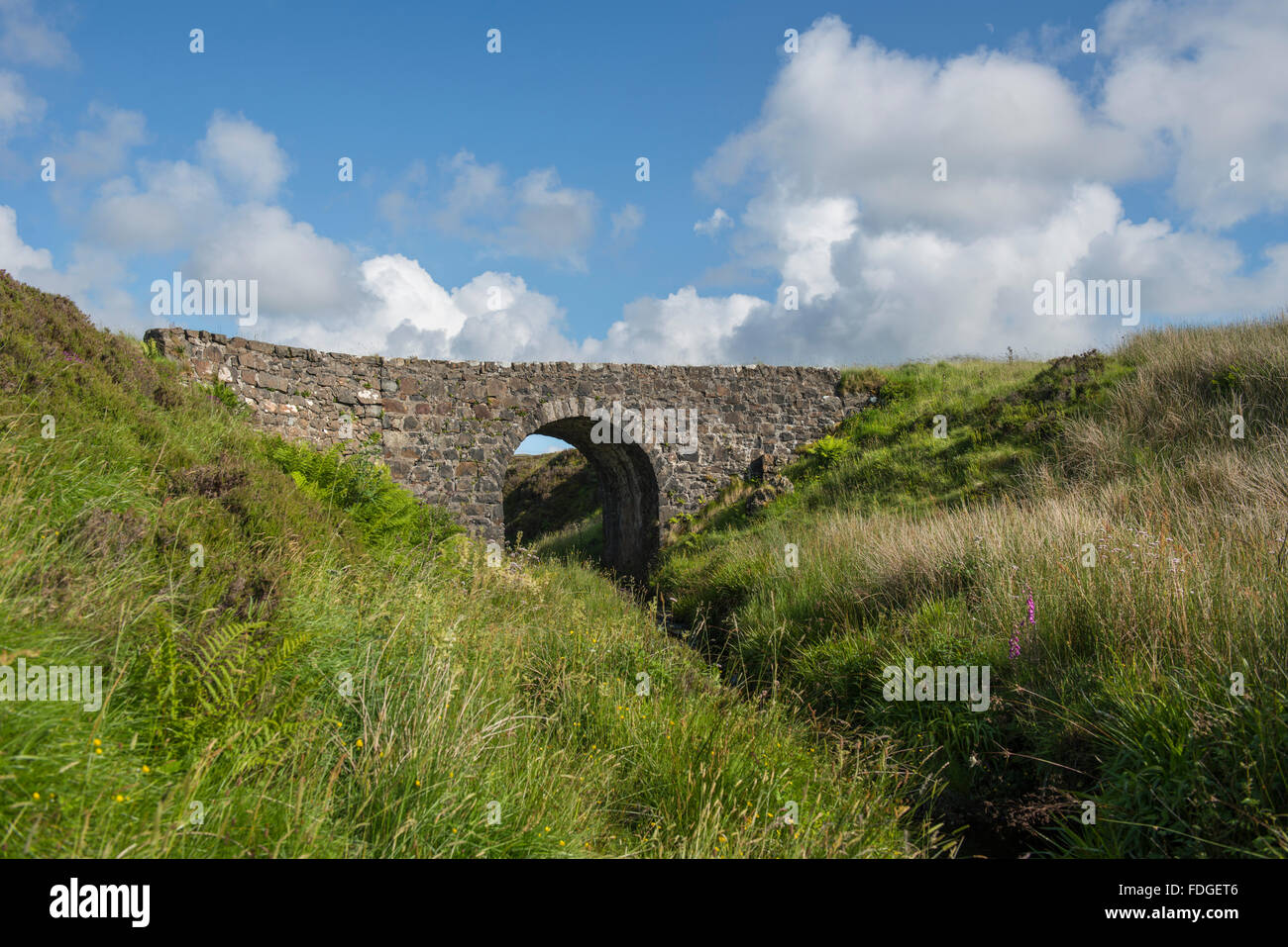 Le fameux pont de fées près de Dunvegan sur l'île de Skye, Écosse, Royaume-Uni Banque D'Images