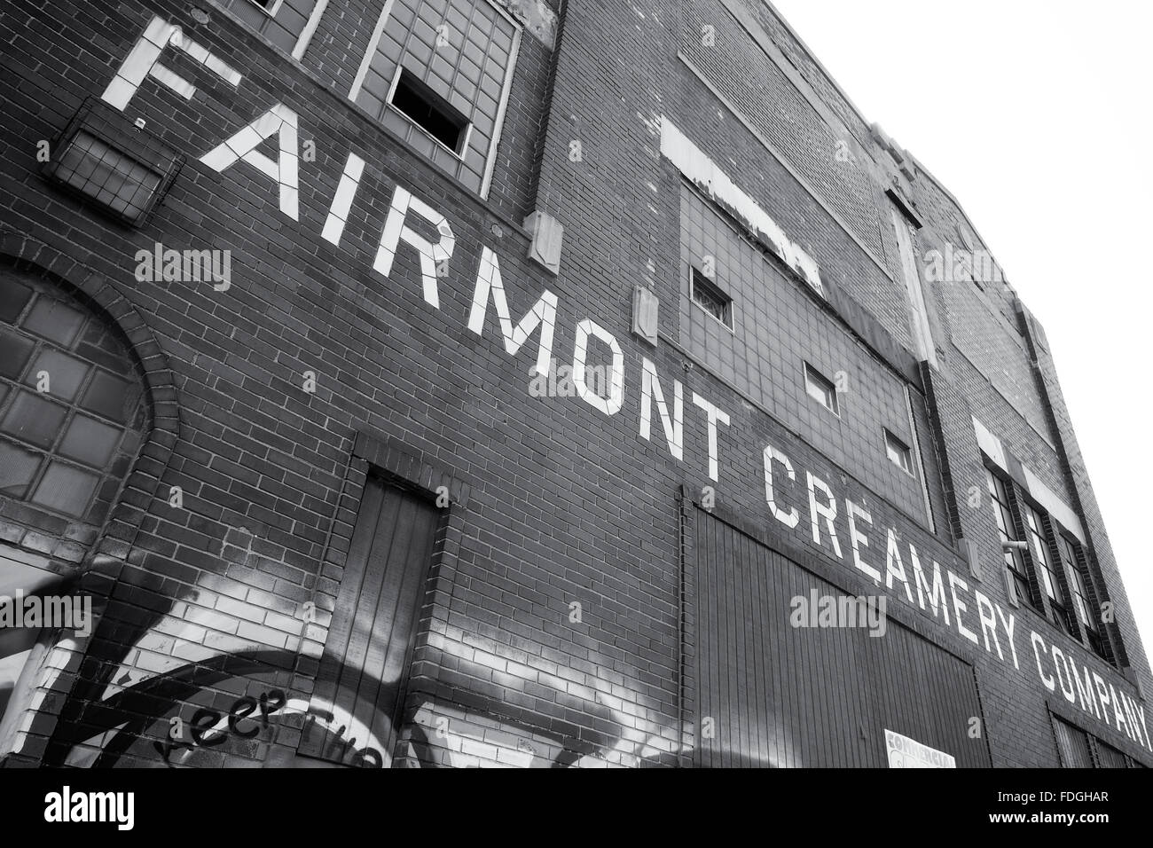 Vue détaillée de l'immeuble abandonné Fairmont Creamery Company à Milwaukee Detroit Juntion Banque D'Images
