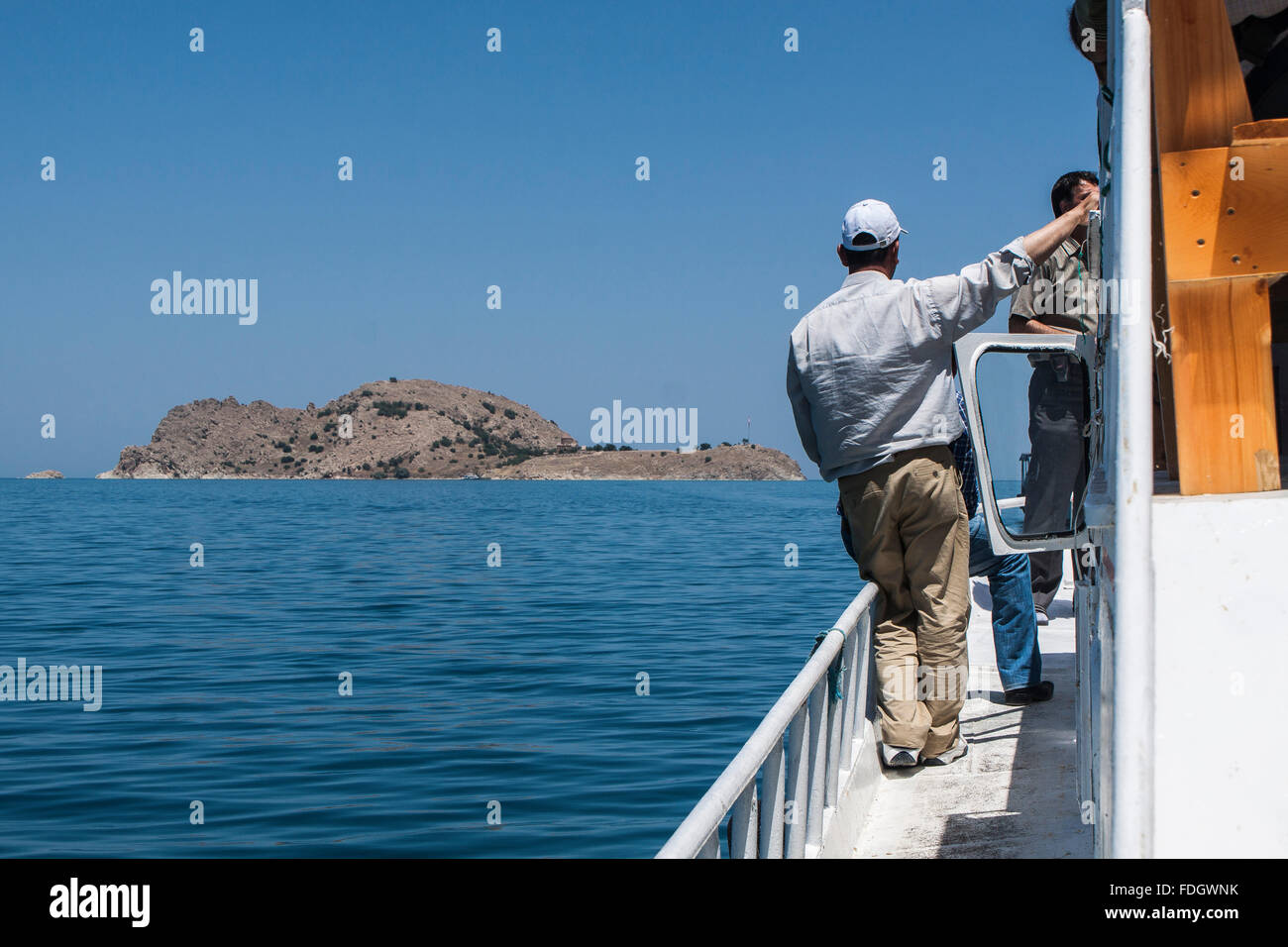 À l'approche de l'île Akhtamar monastère et dans le lac de Van, en Turquie. Banque D'Images