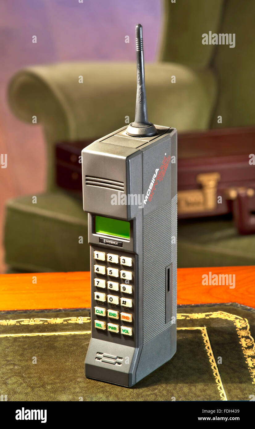 Premier téléphone portable Banque de photographies et d'images à haute  résolution - Alamy
