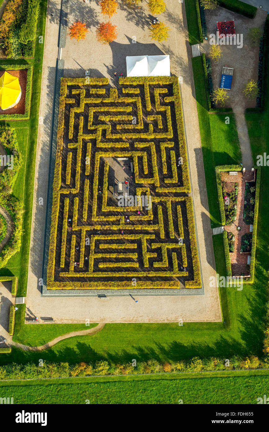 Vue aérienne, ancien labyrinthe Landesgartenschau, Sauerland GmbH Hemer, hedge maze, jeux pour enfants, Hemer, Sauerland, Banque D'Images