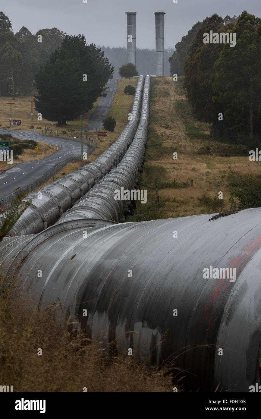 Pipeline d'eau, dans l'ouest de la Tasmanie Banque D'Images
