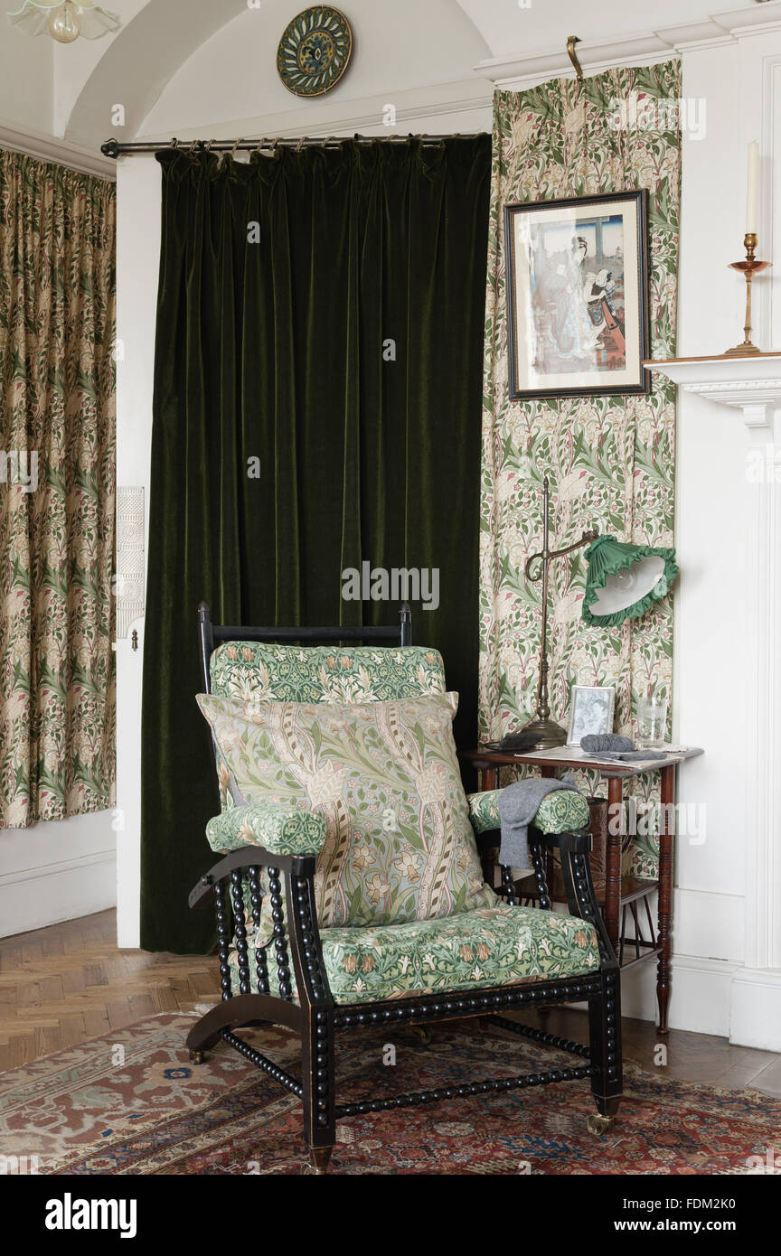 Coussin D'assise Sur Mesure Style William Morris Acanthus Cherry - Marque Iliv - Avec œillets - Neuf