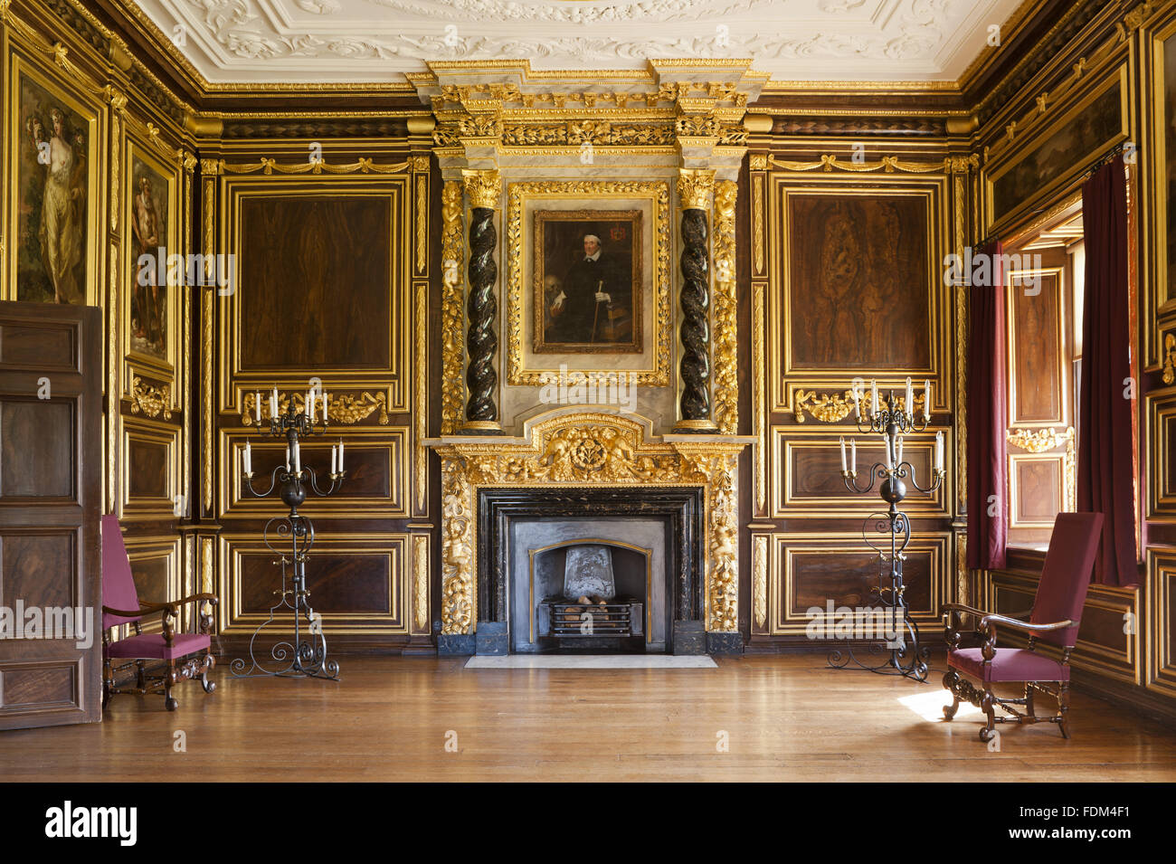 Le GILT Prix à Tredegar House, Newport, Pays de Galles. Ce dix-septième siècle salle de réception est décorée de bois doré. Banque D'Images