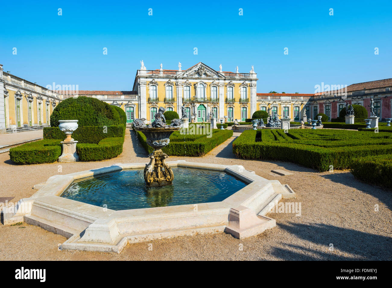 Jardins, le Royal Summer Palace de Queluz, Côte de Lisbonne, Portugal Banque D'Images