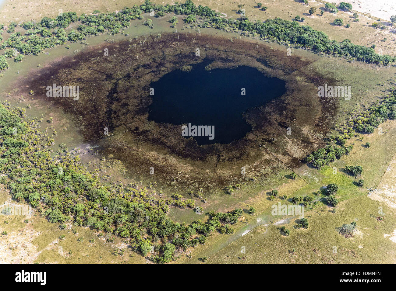 Vue aérienne de lagoon formé par l'inondation de l'Araguaia Rio Banque D'Images